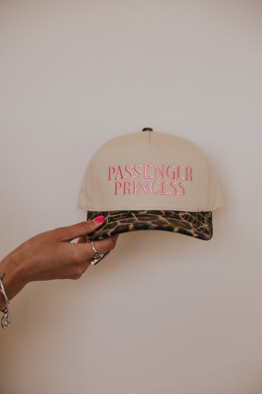 PASSENGER PRINCESS TRUCKER HAT