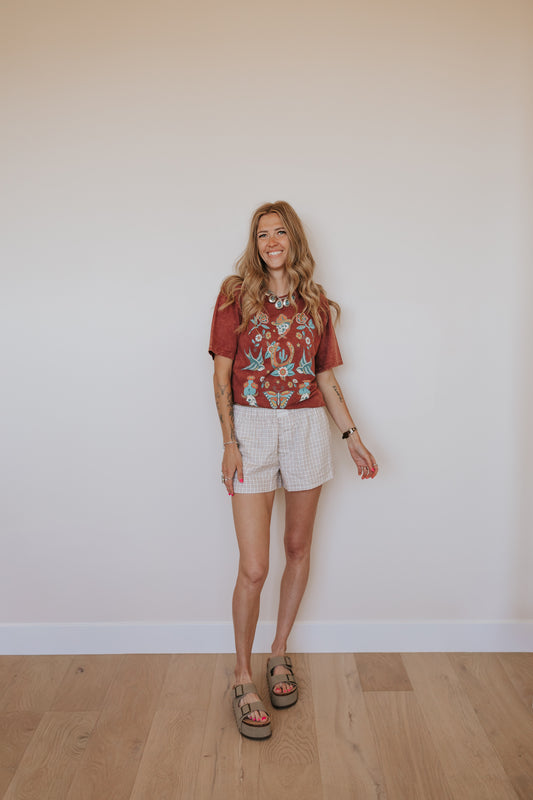 RUST & ROSES GRAPHIC TEE