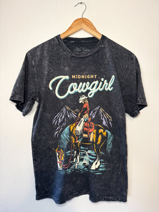 MIDNIGHT COWGIRL TEE