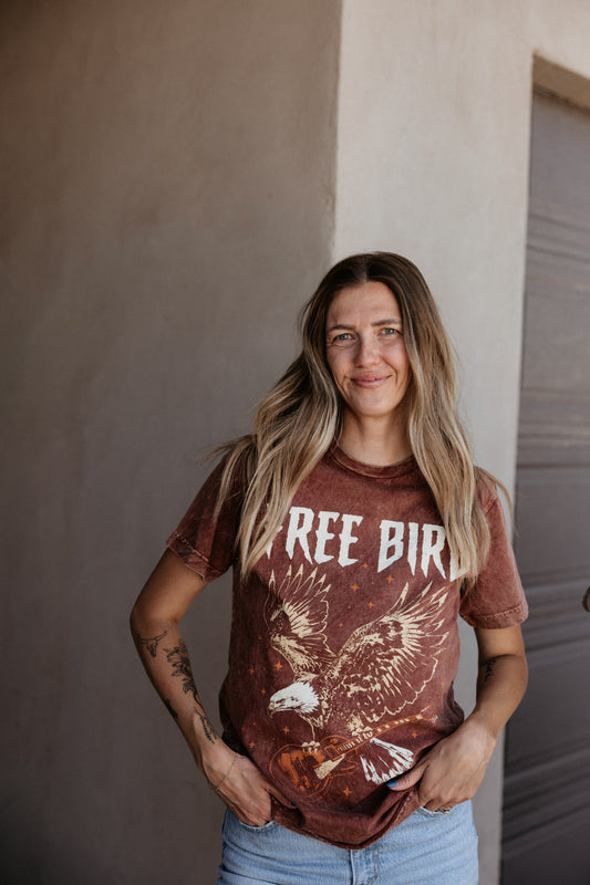 FREE BIRD GRAPHIC TEE